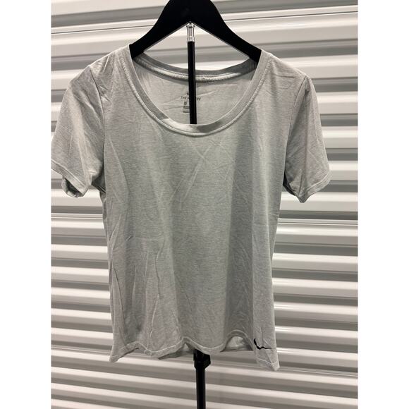 Nike Tops - 3 for $9 Nike Dry Fit Gray T Shirt Womens M EUC